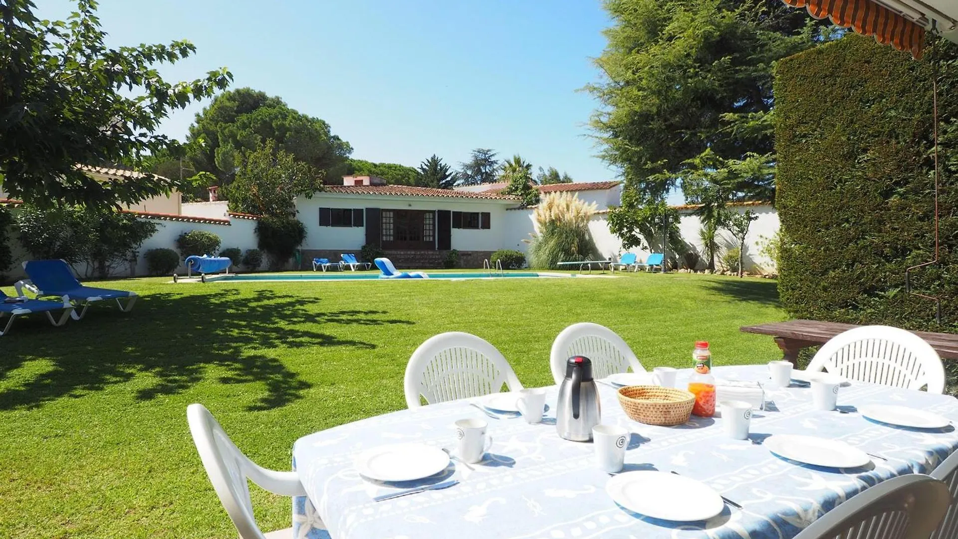 Casa Con Piscina Privada, Jardin Amplio Y Estudio Independiente, 5 Habitaciones - Es-325-34 トレリャ・デ・モングリ 別荘